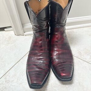Lucchese Black Cherry zip up boots. 10.5 EE
